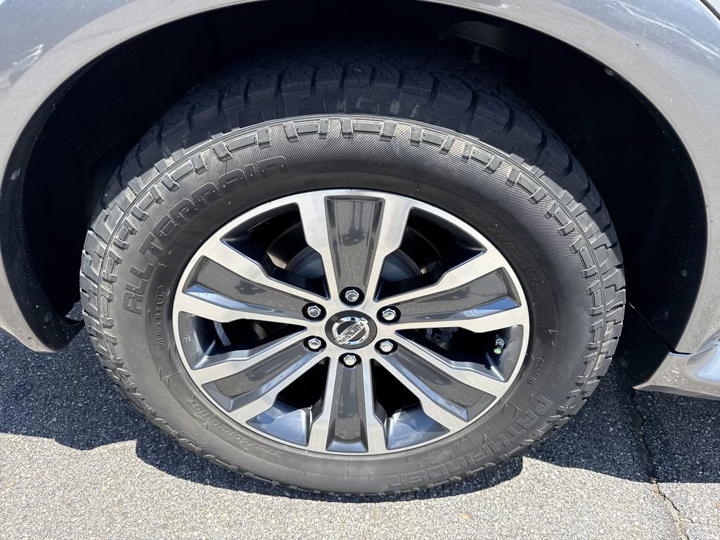 Used 2018 Nissan Armada SL w/ Moonroof Package AWD/4WD image 17