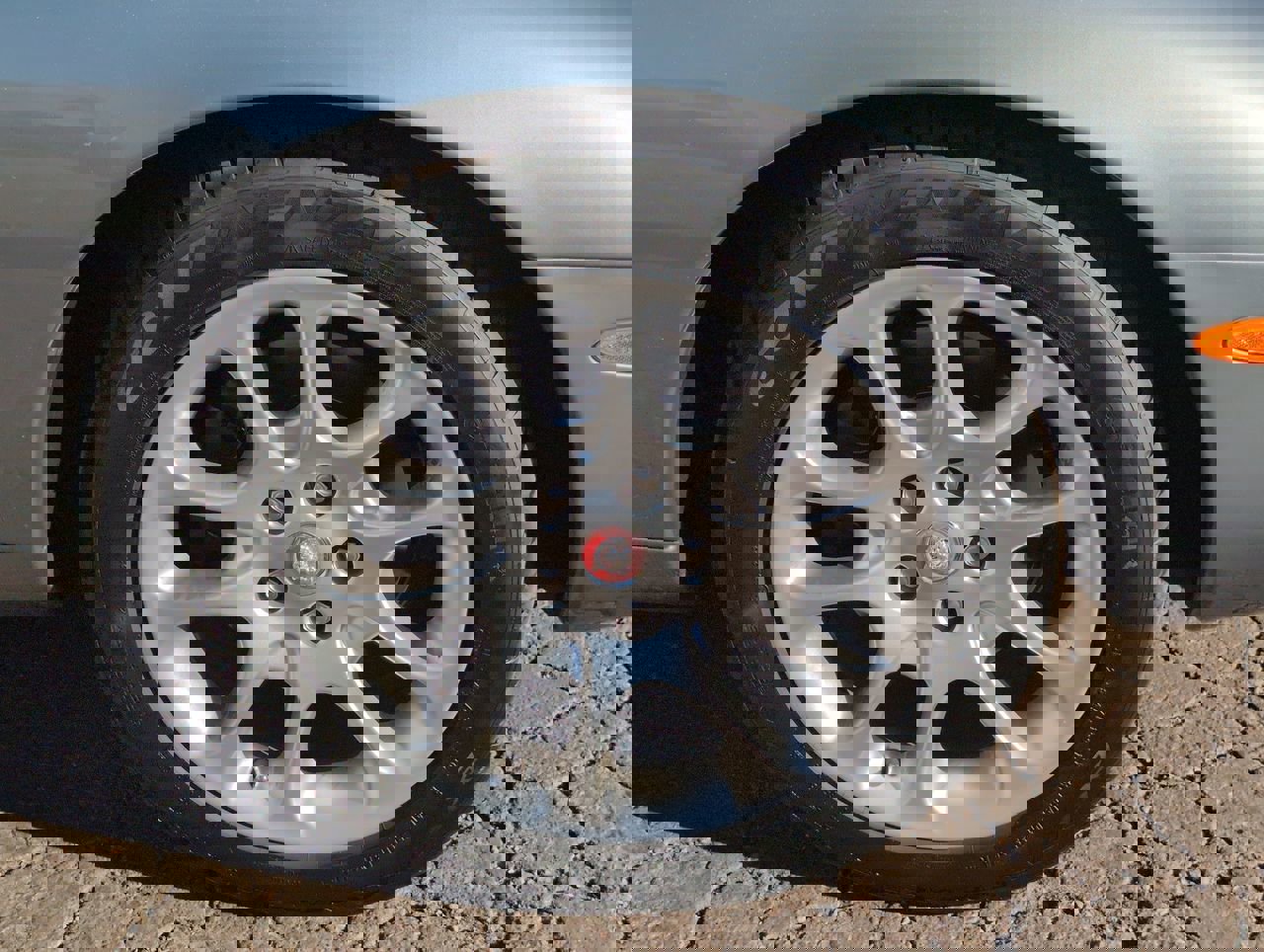 Used 2002 Jaguar XK8 Convertible image 9