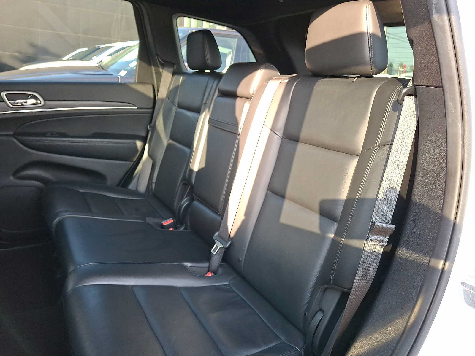 Used 2020 Jeep Grand Cherokee Limited AWD/4WD image 8