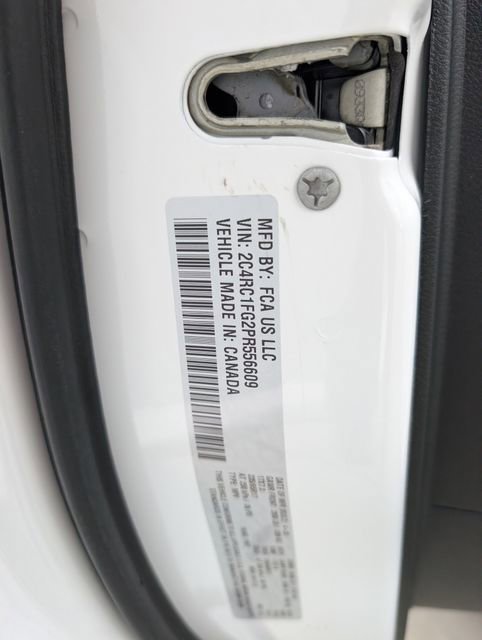 Used 2023 Chrysler Pacifica Touring image 32