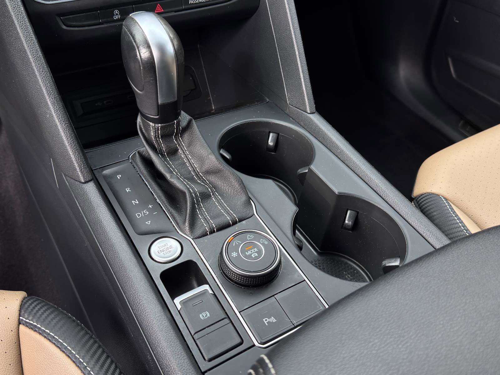 Used 2021 Volkswagen Atlas Cross Sport SE image 20