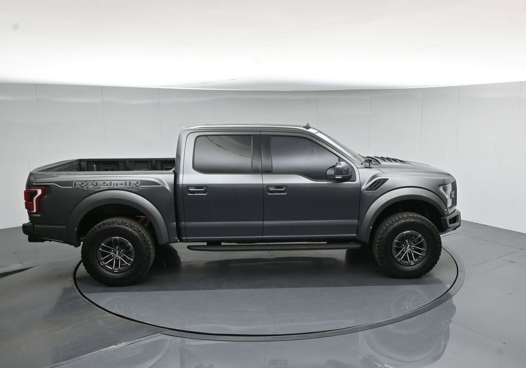 Used 2019 Ford F150 Raptor w/ Equipment Group 802A Luxury AWD/4WD image 43