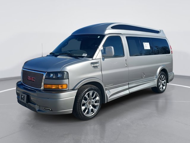 Used 2023 GMC Savana 2500 image 7