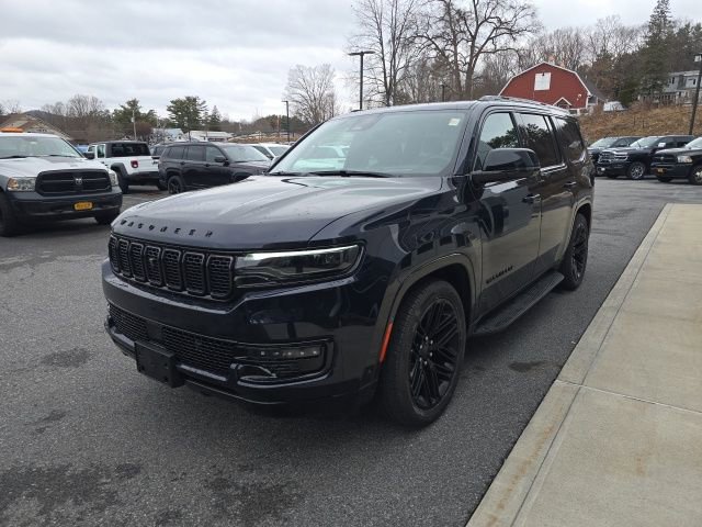 Certified 2025 Jeep Wagoneer Series II w/ Convenience Group I image 3