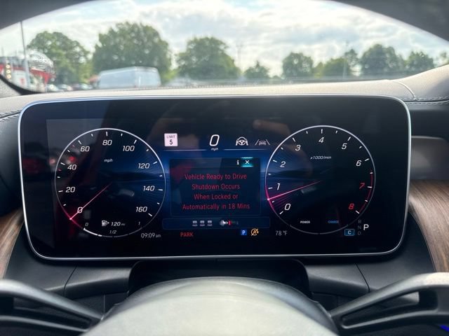 Used 2025 Mercedes-Benz GLC 300 image 27