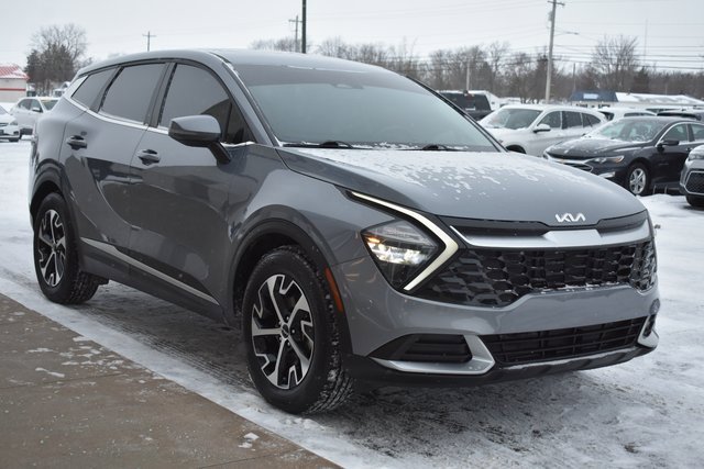 Used 2023 Kia Sportage EX image 7