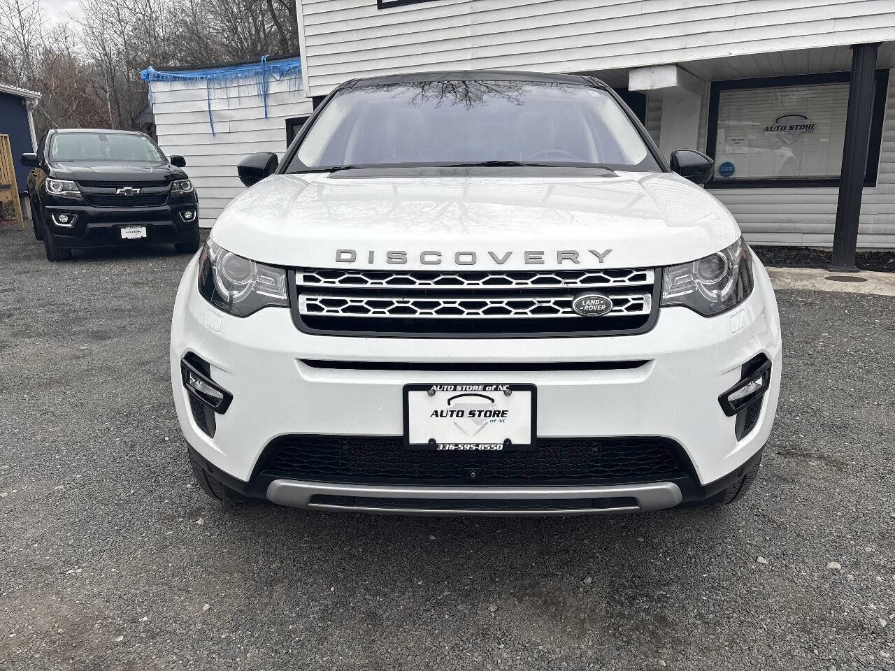 Used 2017 Land Rover Discovery Sport HSE image 3