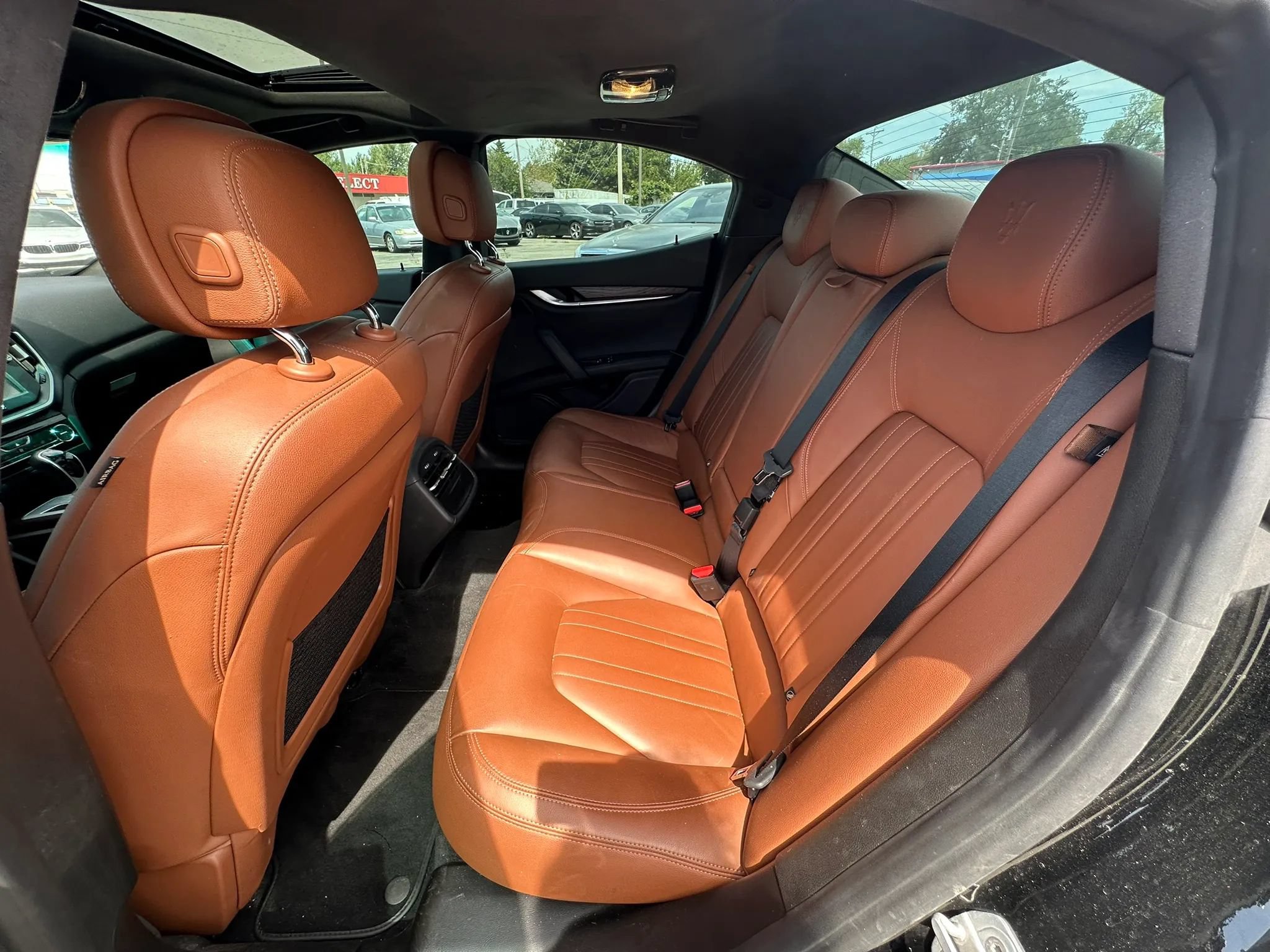 Used 2016 Maserati Ghibli S Q4 AWD/4WD image 17