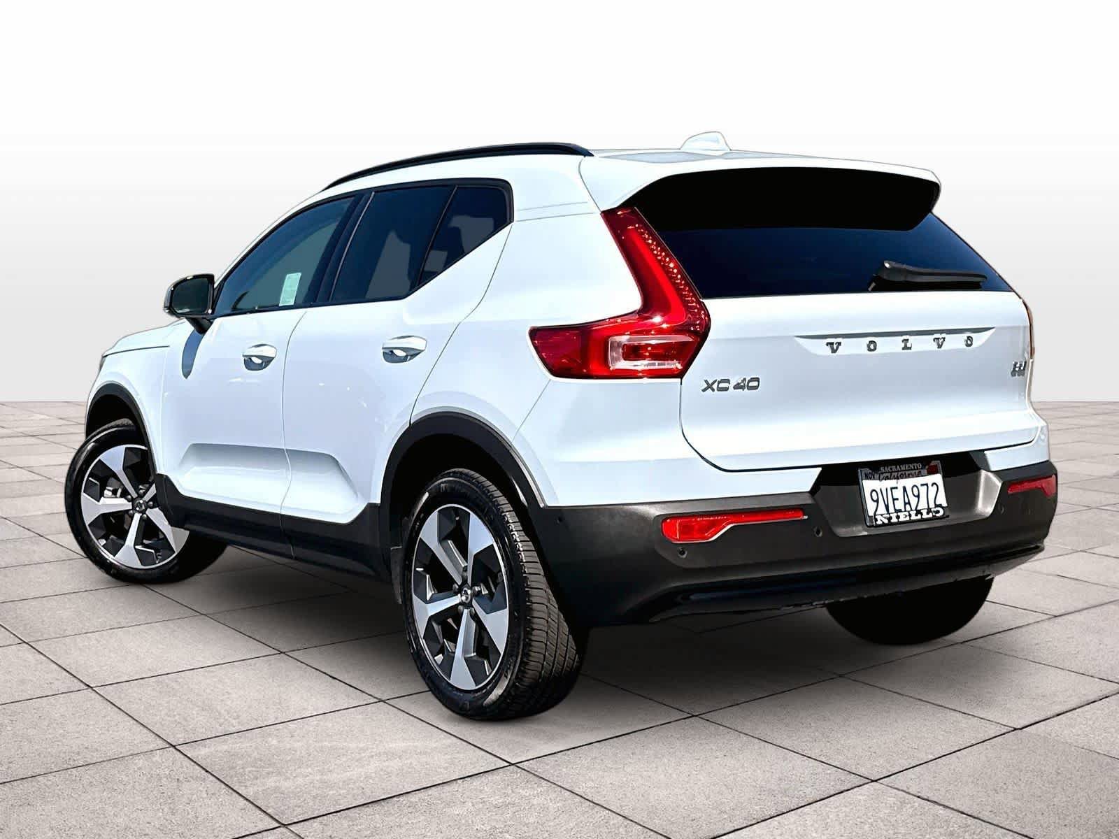 Used 2026 Volvo XC40 B5 Plus w/ Protection Package Premier AWD/4WD image 15