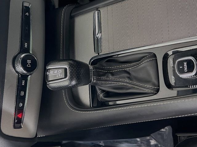 Used 2016 Volvo XC90 T6 R-Design w/ Protection Package Plus image 23