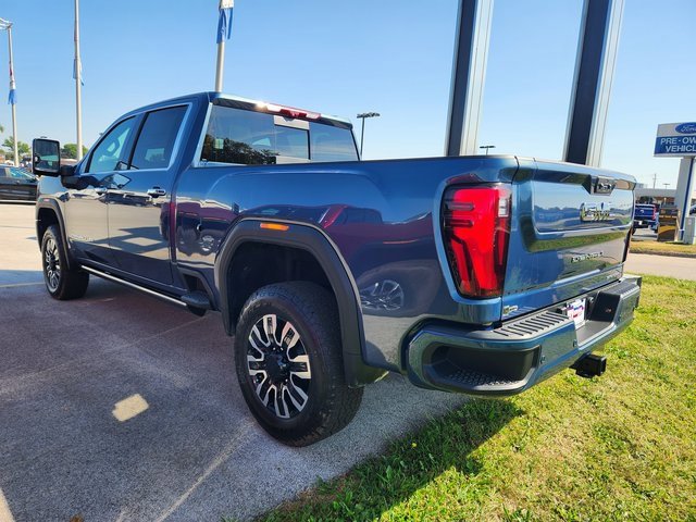 New 2026 GMC Sierra 2500 Denali Ultimate w/ Max Trailering Package image 4