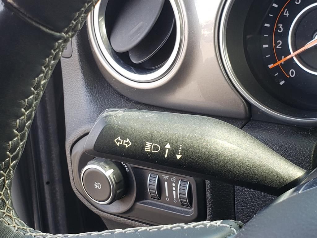Used 2018 Jeep Wrangler Unlimited Sahara w/ Cold Weather Group image 35
