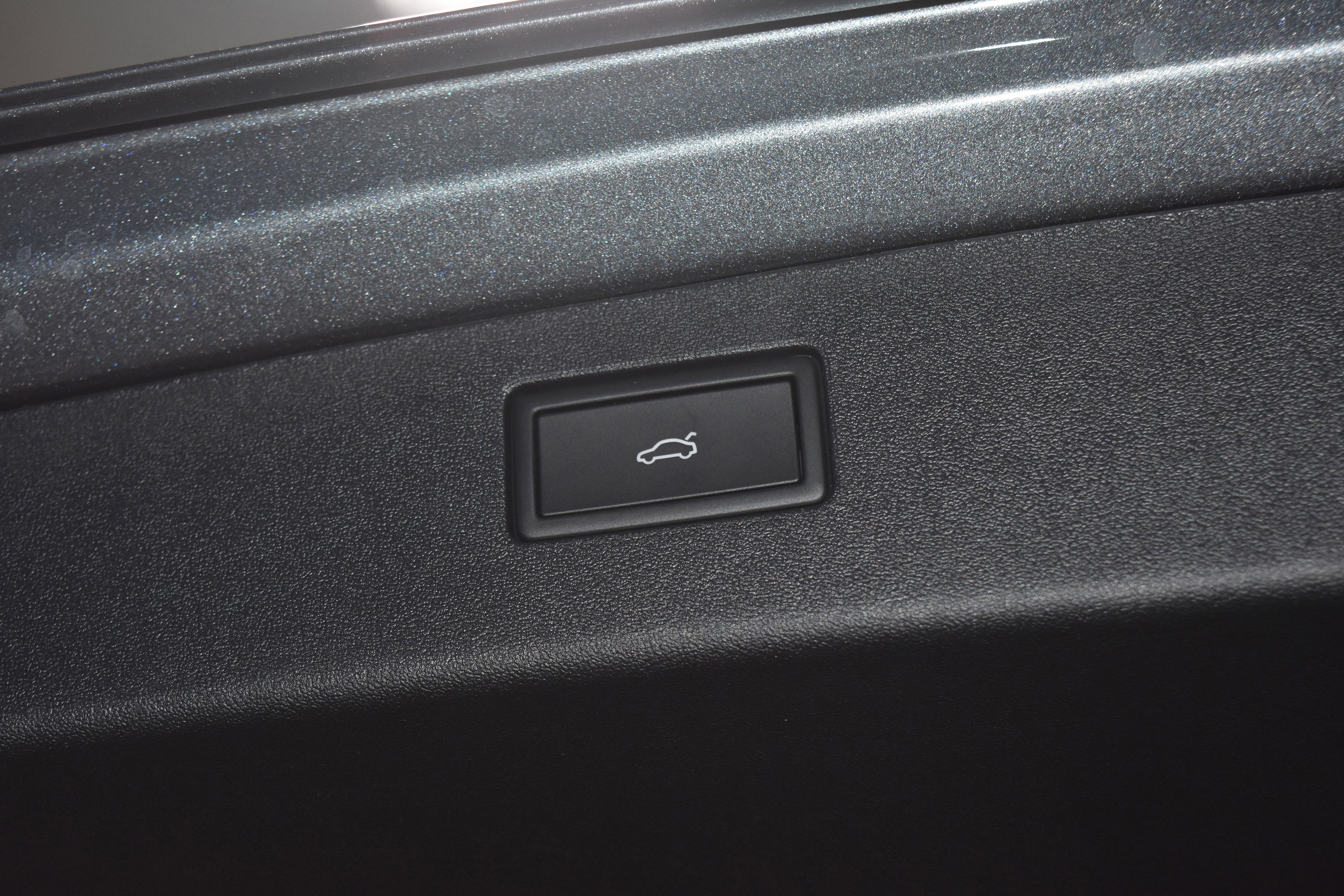 New 2026 Volkswagen Tiguan SE R-Line image 27