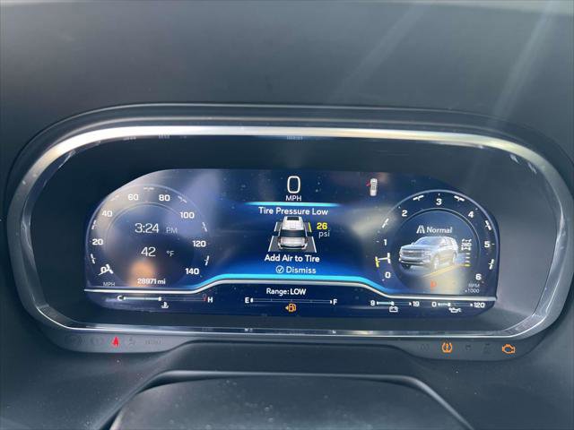 Used 2022 Chevrolet Suburban High Country AWD/4WD image 29