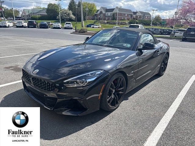 Used 2022 BMW Z4 M40i w/ Premium Package image 1