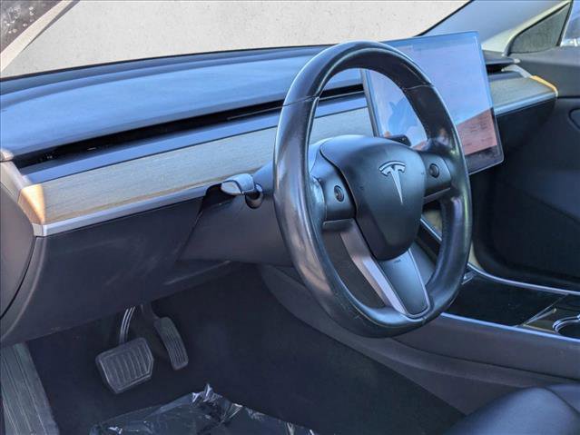Used 2019 Tesla Model 3 Standard Range Plus image 10