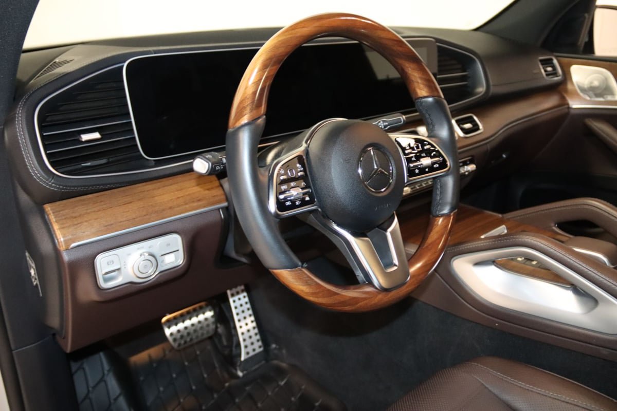 Used 2023 Mercedes-Benz GLS 450 4MATIC image 42