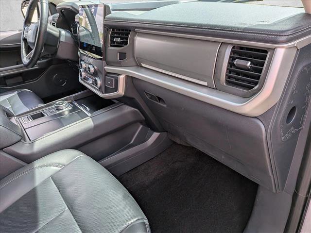 Used 2023 Ford Expedition XLT RWD image 23