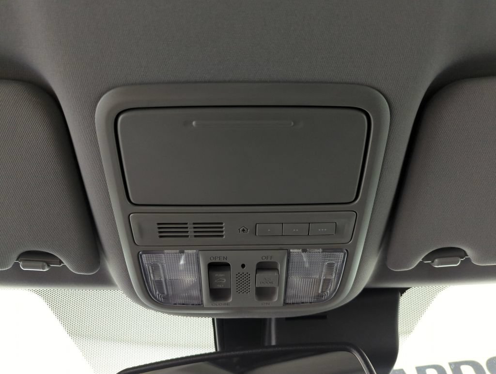 Certified 2017 Honda Pilot Touring image 30