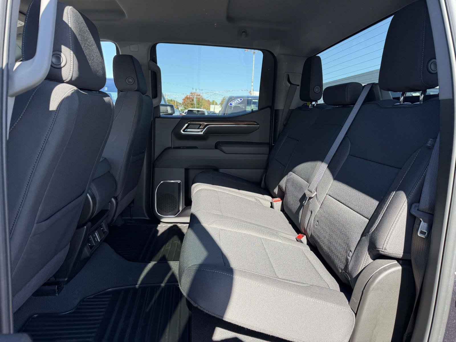 Used 2024 Chevrolet Silverado 1500 LT AWD/4WD image 13
