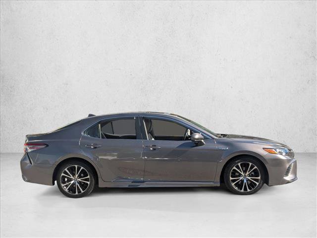 Used 2019 Toyota Camry SE image 4