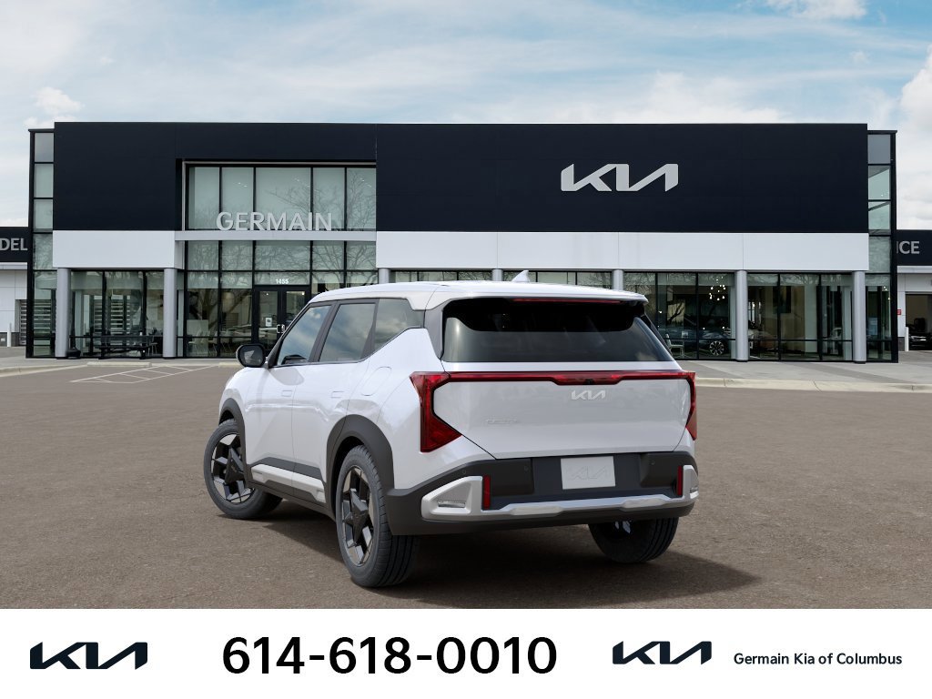 New 2027 Kia Seltos S FWD image 7