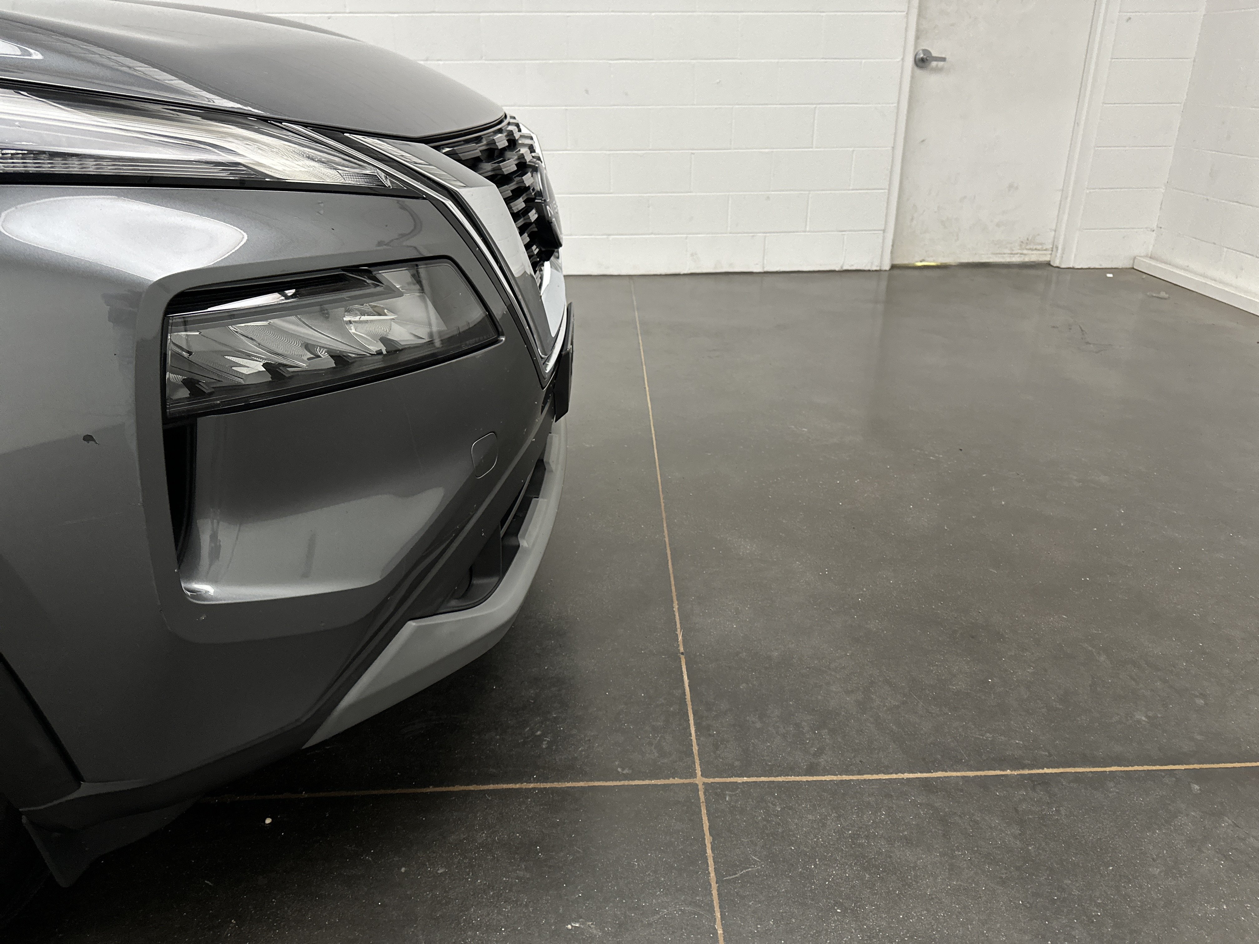 Used 2023 Nissan Rogue S AWD/4WD image 2
