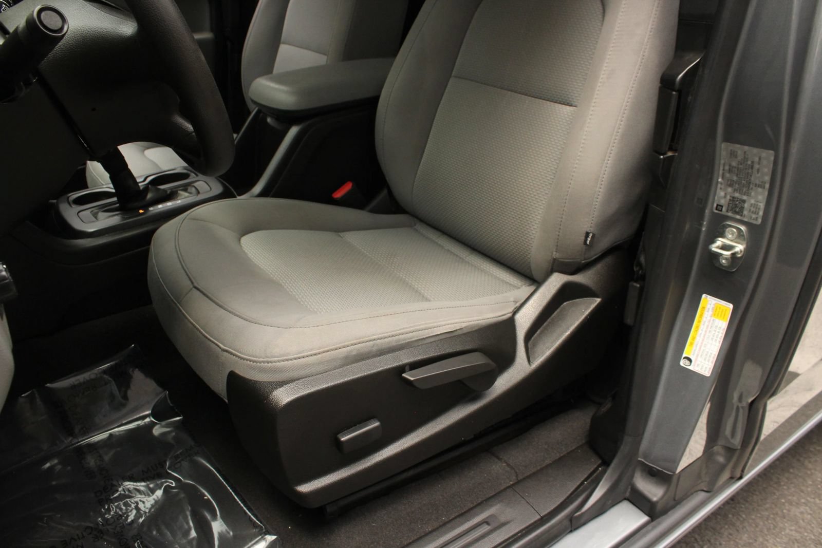 Used 2019 GMC Canyon W/T w/ Convenience Package RWD image 17