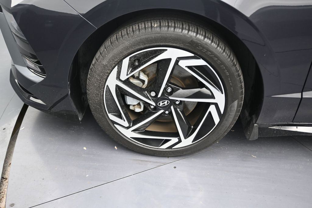 Used 2024 Hyundai Sonata SEL w/ Convenience Package FWD image 9