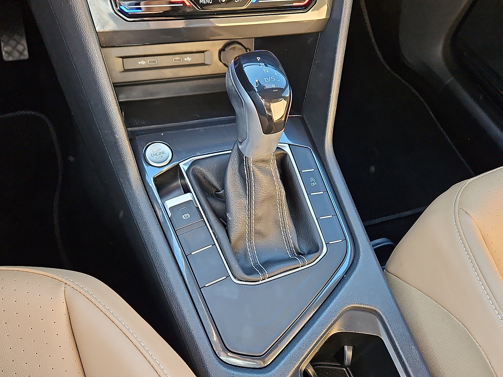 Certified 2023 Volkswagen Tiguan SE image 14