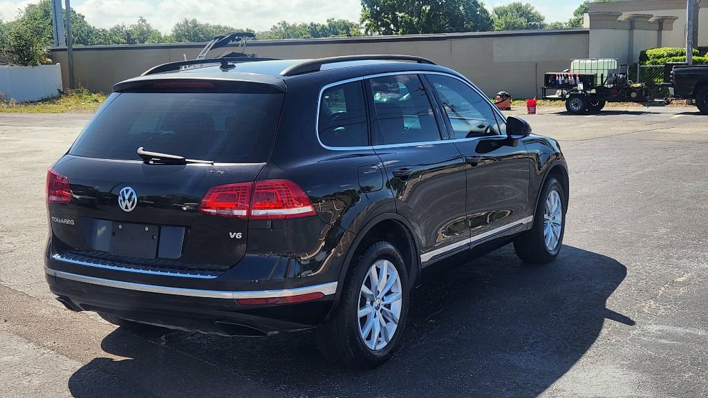 Used 2015 Volkswagen Touareg Sport AWD/4WD image 6