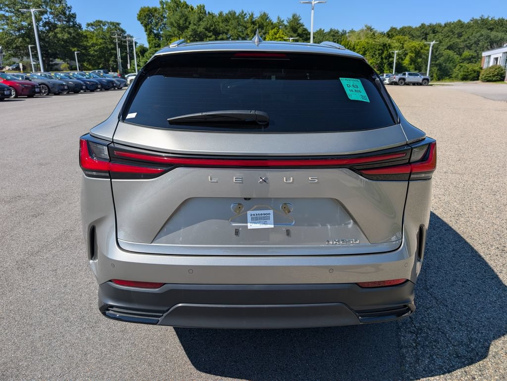 Used 2024 Lexus NX 250 FWD image 4