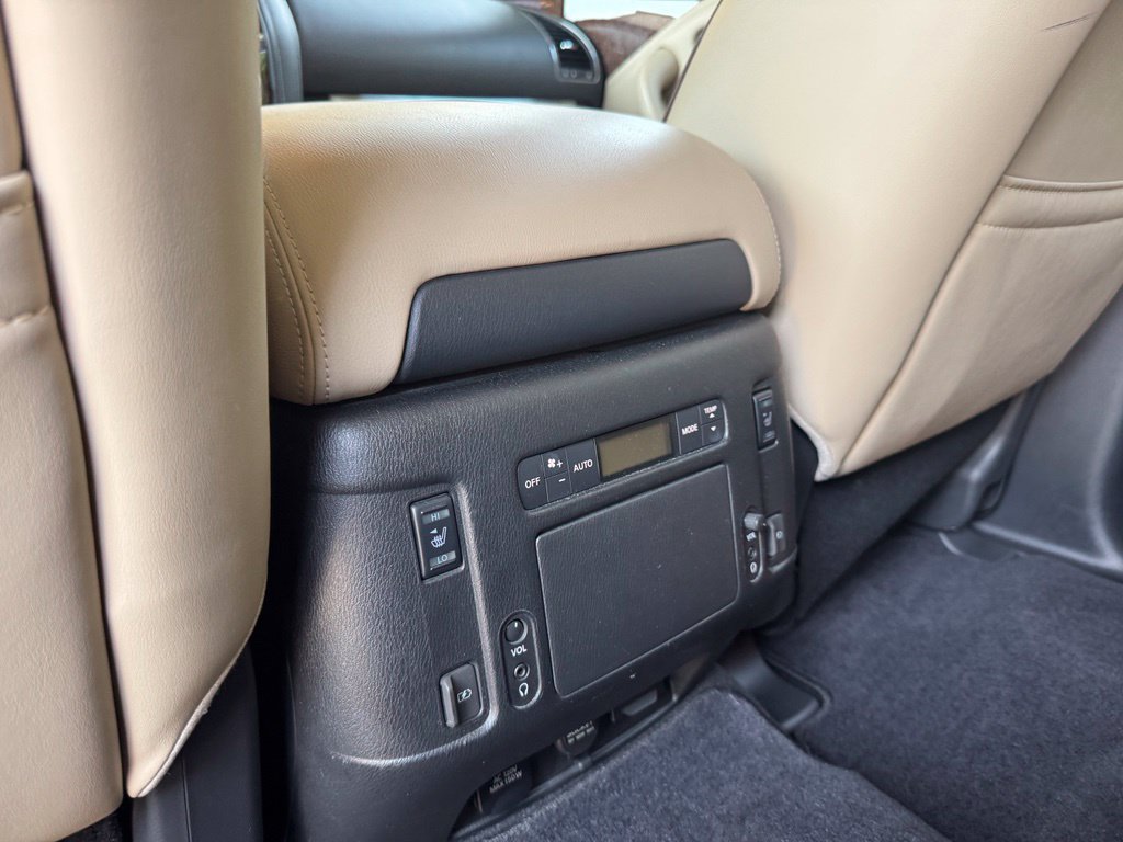 Used 2018 Nissan Armada Platinum w/ Captain Seat Package AWD/4WD image 28