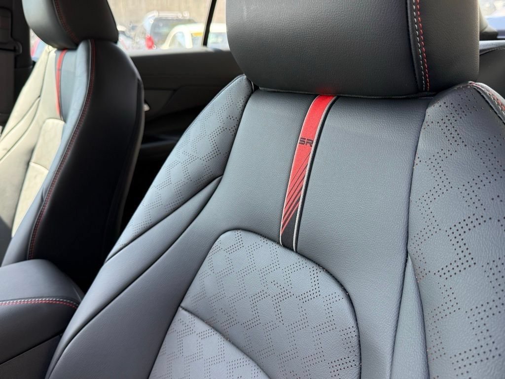 New 2026 Nissan Sentra SR w/ SR Premium Package FWD image 17