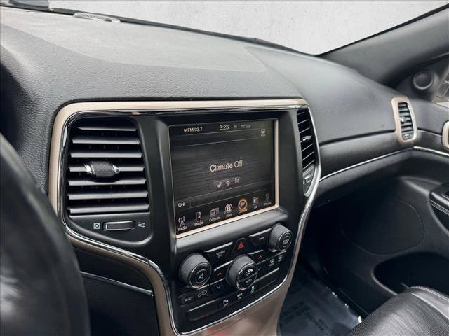 Used 2015 Jeep Grand Cherokee Limited w/ Luxury Group II AWD/4WD image 14