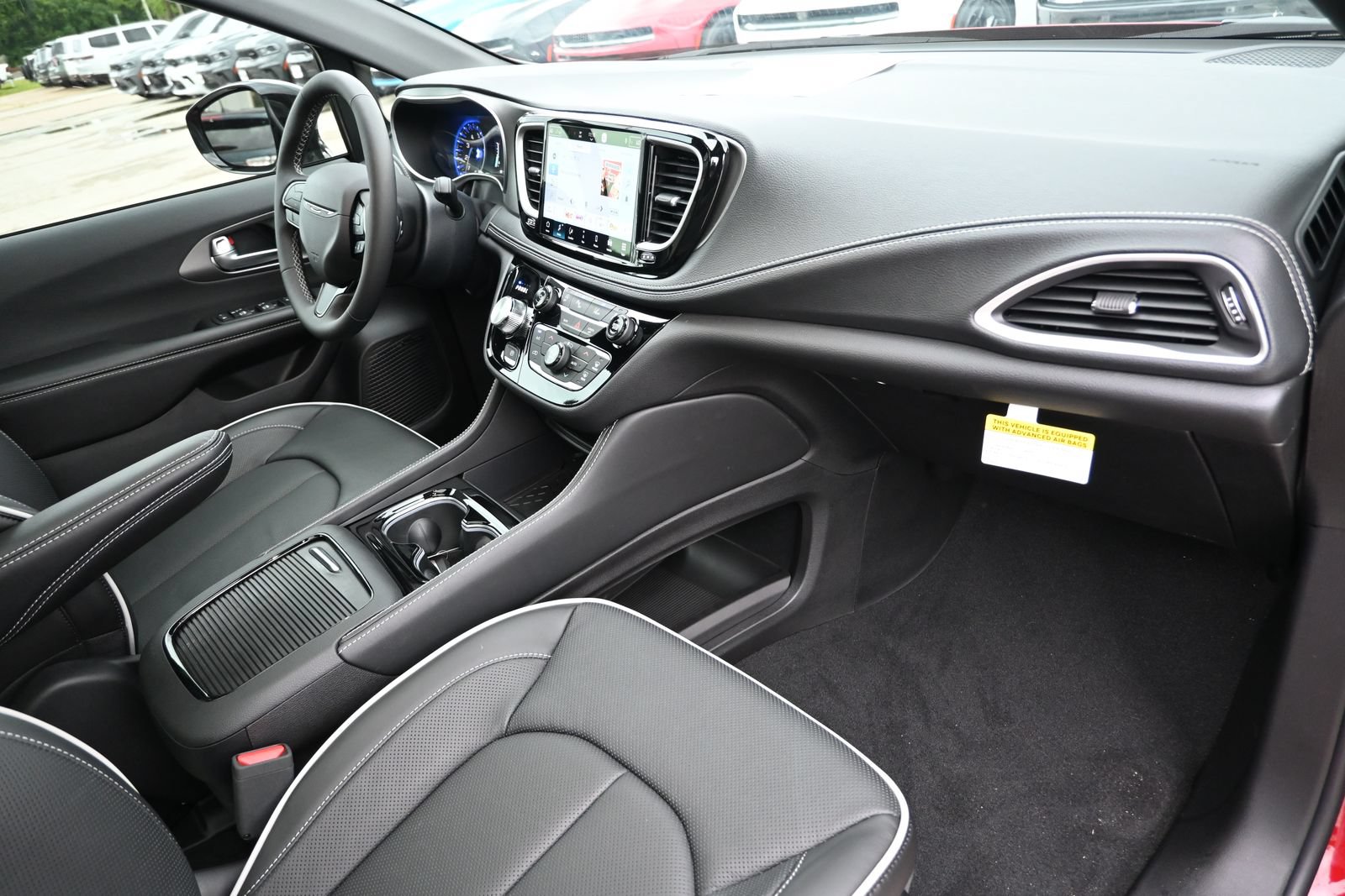 New 2027 Chrysler Pacifica Limited AWD/4WD image 43