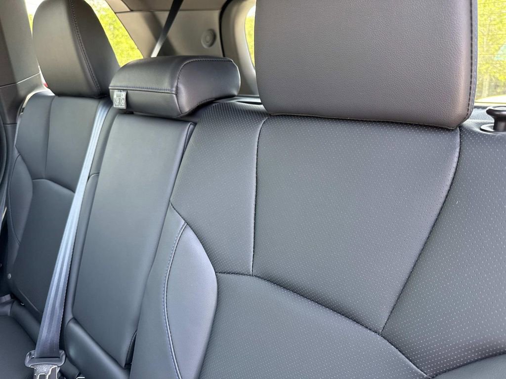 New 2025 Subaru Forester Limited w/ Popular Package image 13