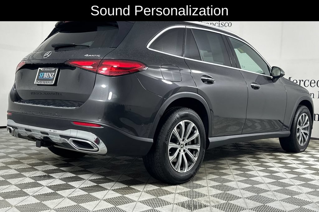 Used 2024 Mercedes-Benz GLC 300 4MATIC image 4