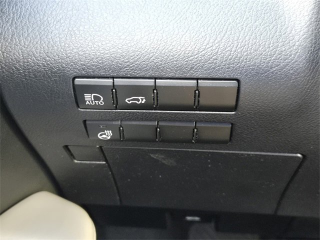 Used 2018 Lexus RX 350L FWD w/ Premium Package image 29