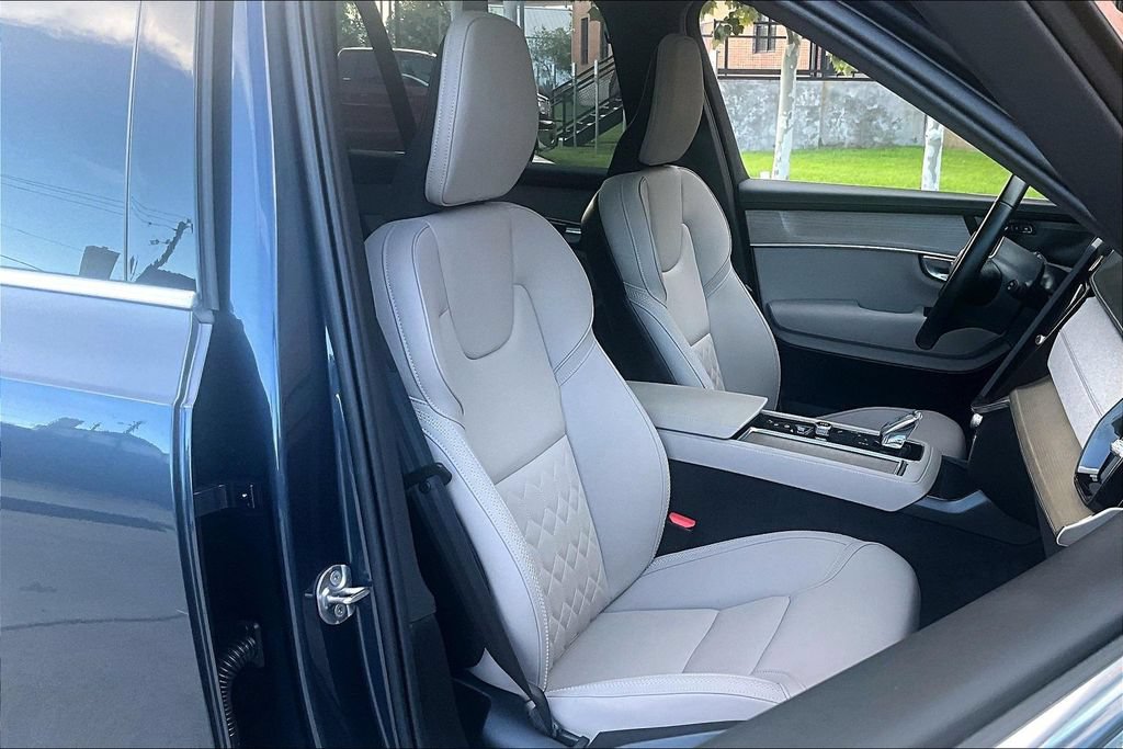 Used 2026 Volvo XC90 B6 Plus AWD/4WD image 10