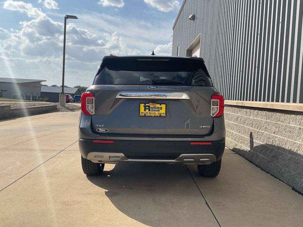 Used 2023 Ford Explorer XLT w/ Equipment Group 202A image 5
