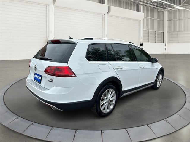 Used 2017 Volkswagen Golf Alltrack S AWD/4WD image 5