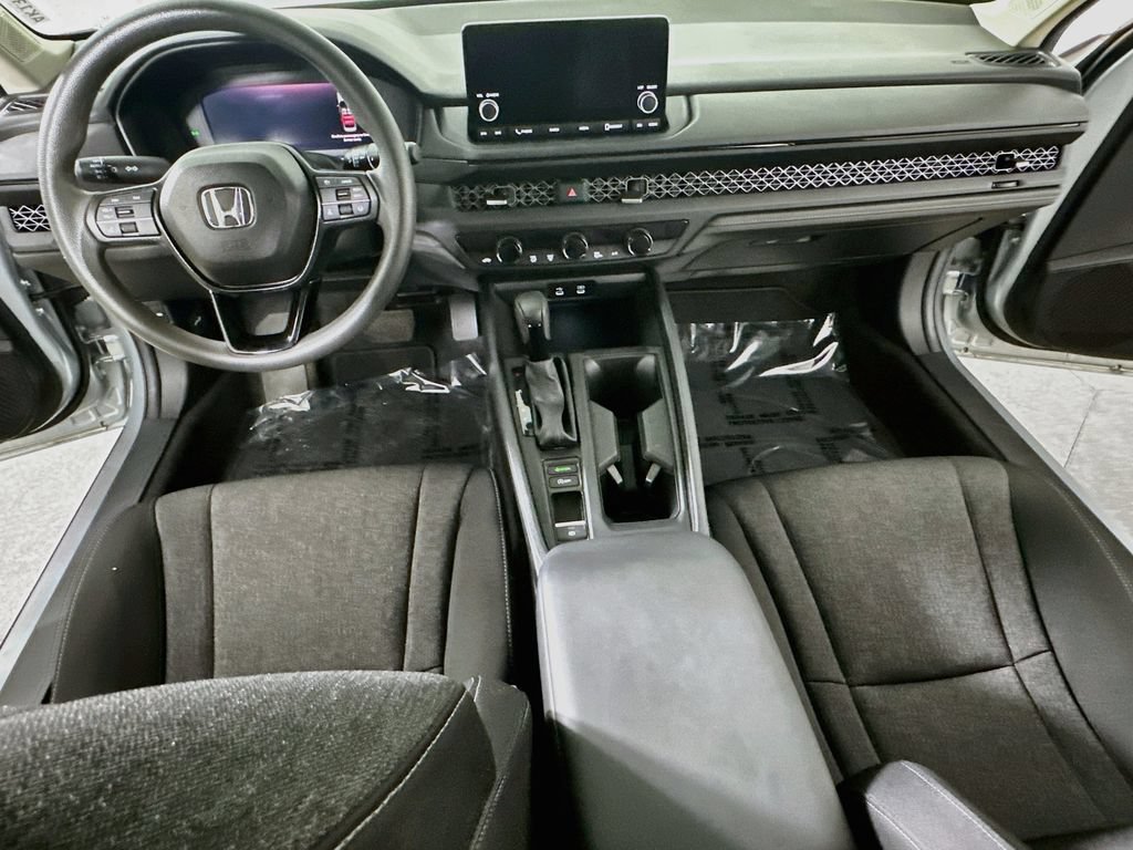 Used 2024 Honda Accord EX image 18