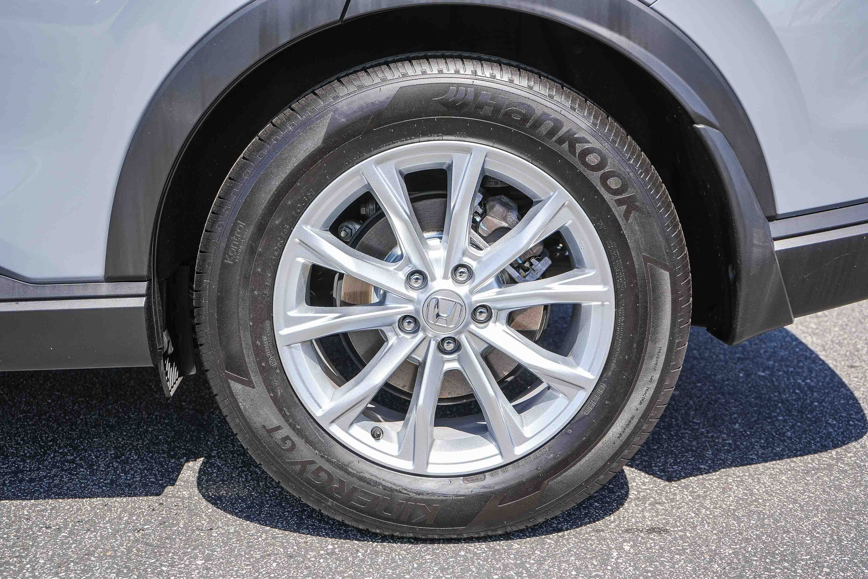 Used 2025 Honda CR-V EX image 12