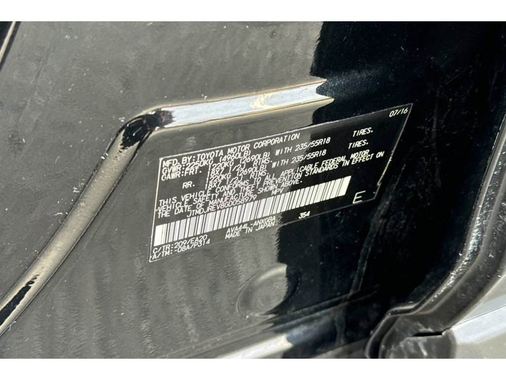 Used 2016 Toyota RAV4 Limited image 32