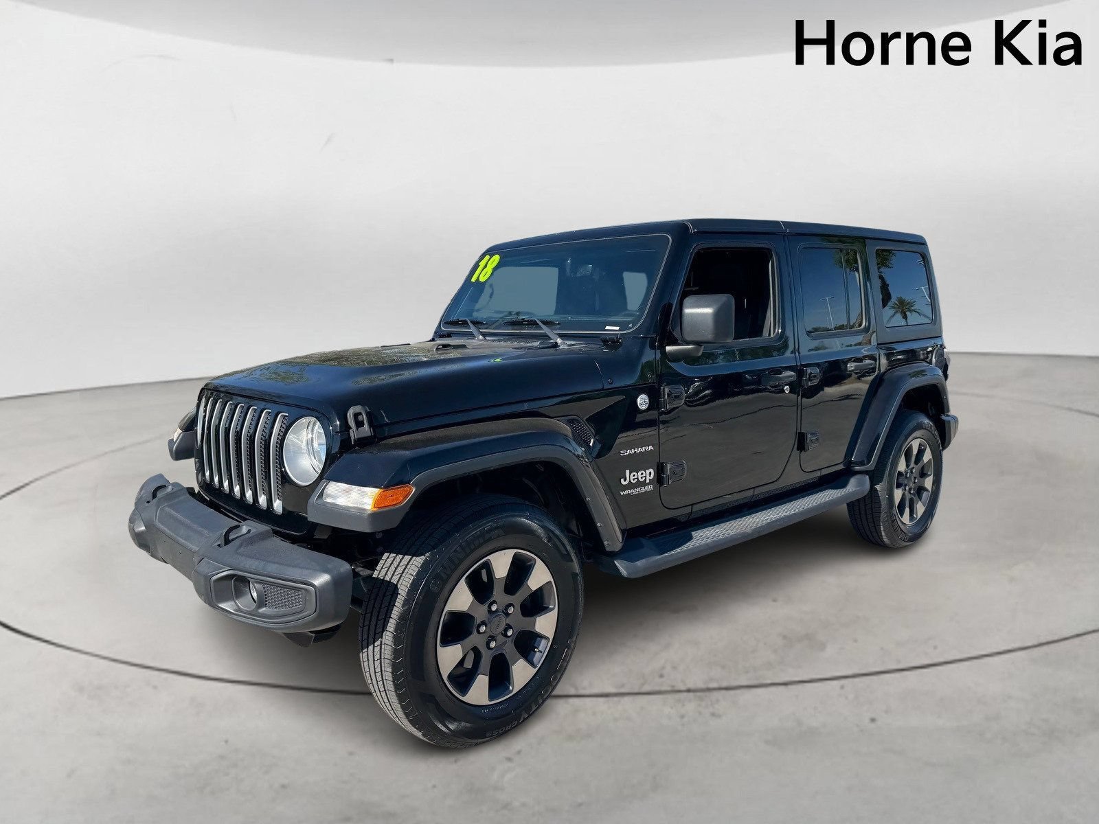 Used 2018 Jeep Wrangler Unlimited Sahara AWD/4WD image 7