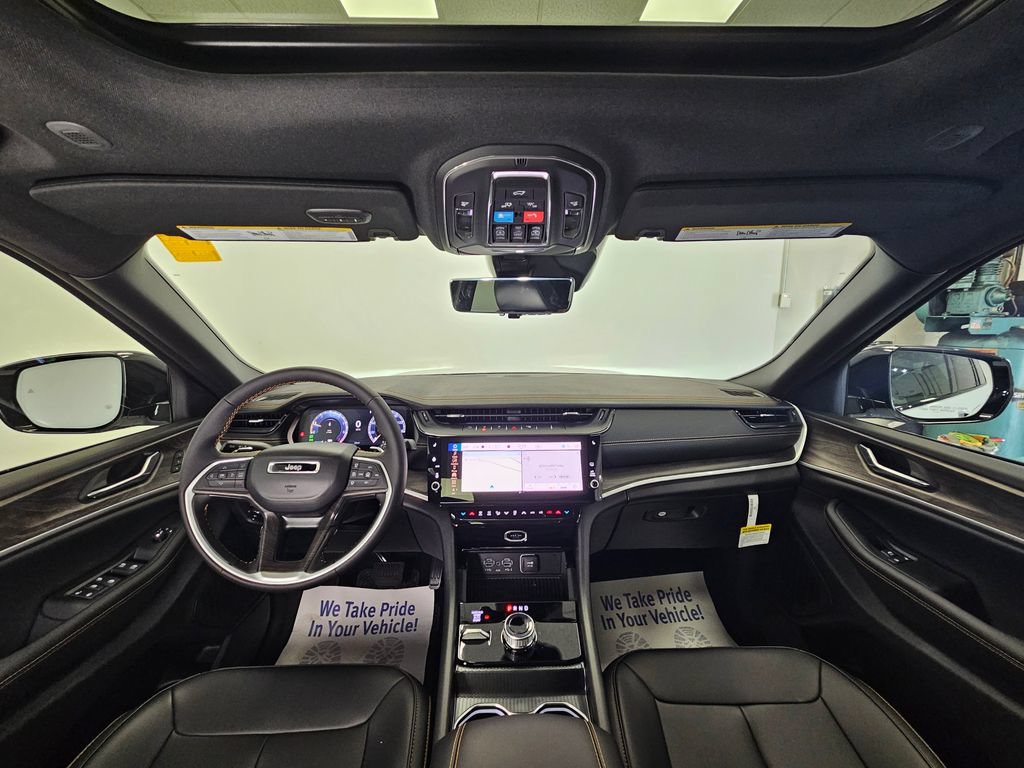 New 2026 Jeep Grand Cherokee L Limited AWD/4WD image 31