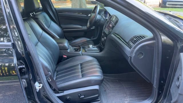 Used 2021 Chrysler 300 S w/ S Model Appearance Package RWD image 11