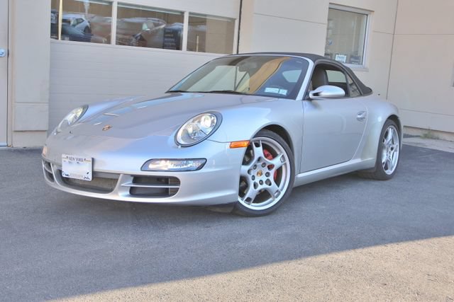 Used 2006 Porsche 911 Carrera S RWD image 2
