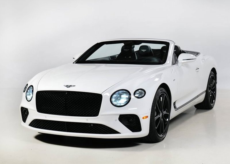 Used 2021 Bentley Continental GT V8 image 3